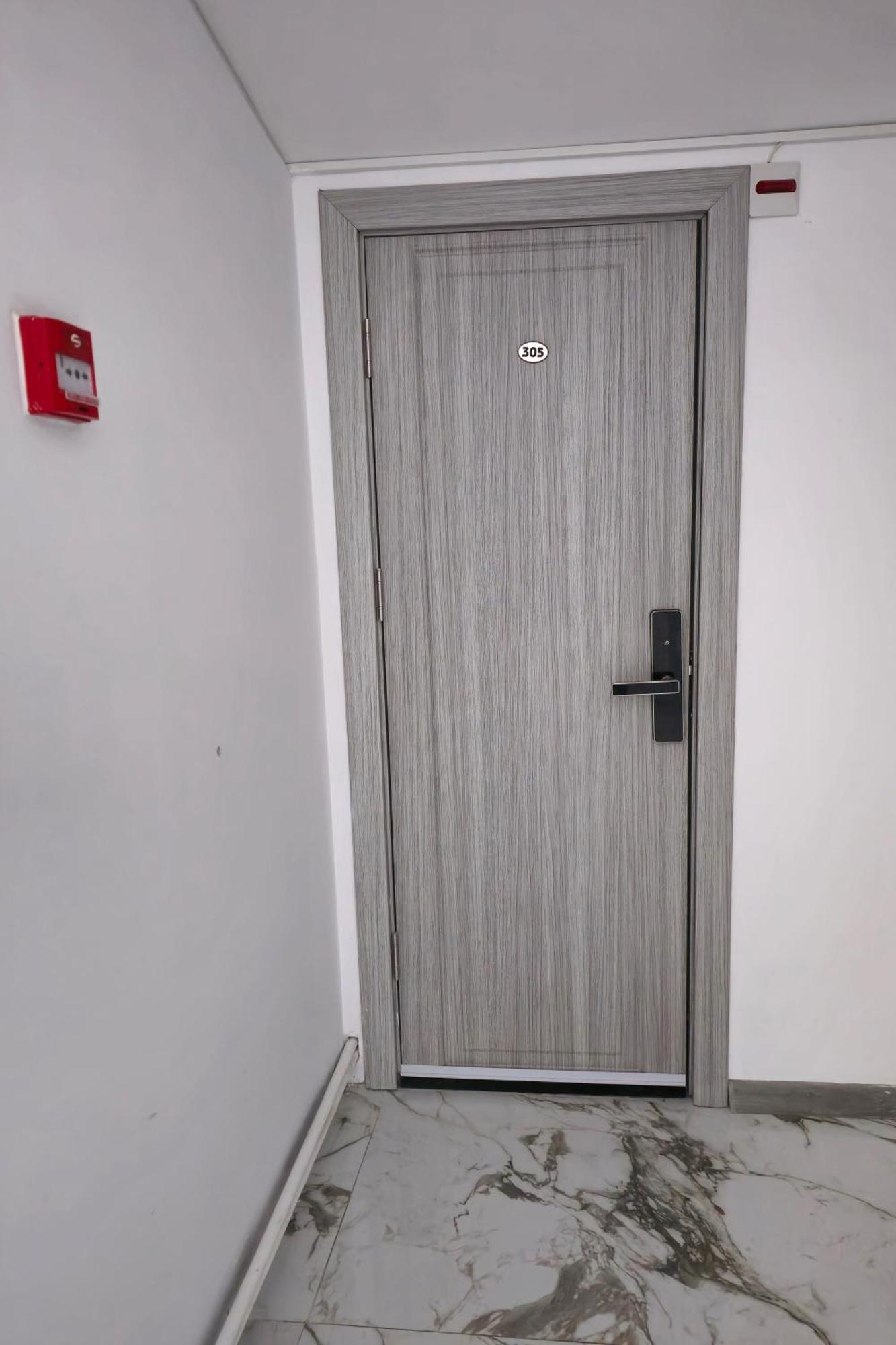 Flamingo Hostel Piteşti Esterno foto