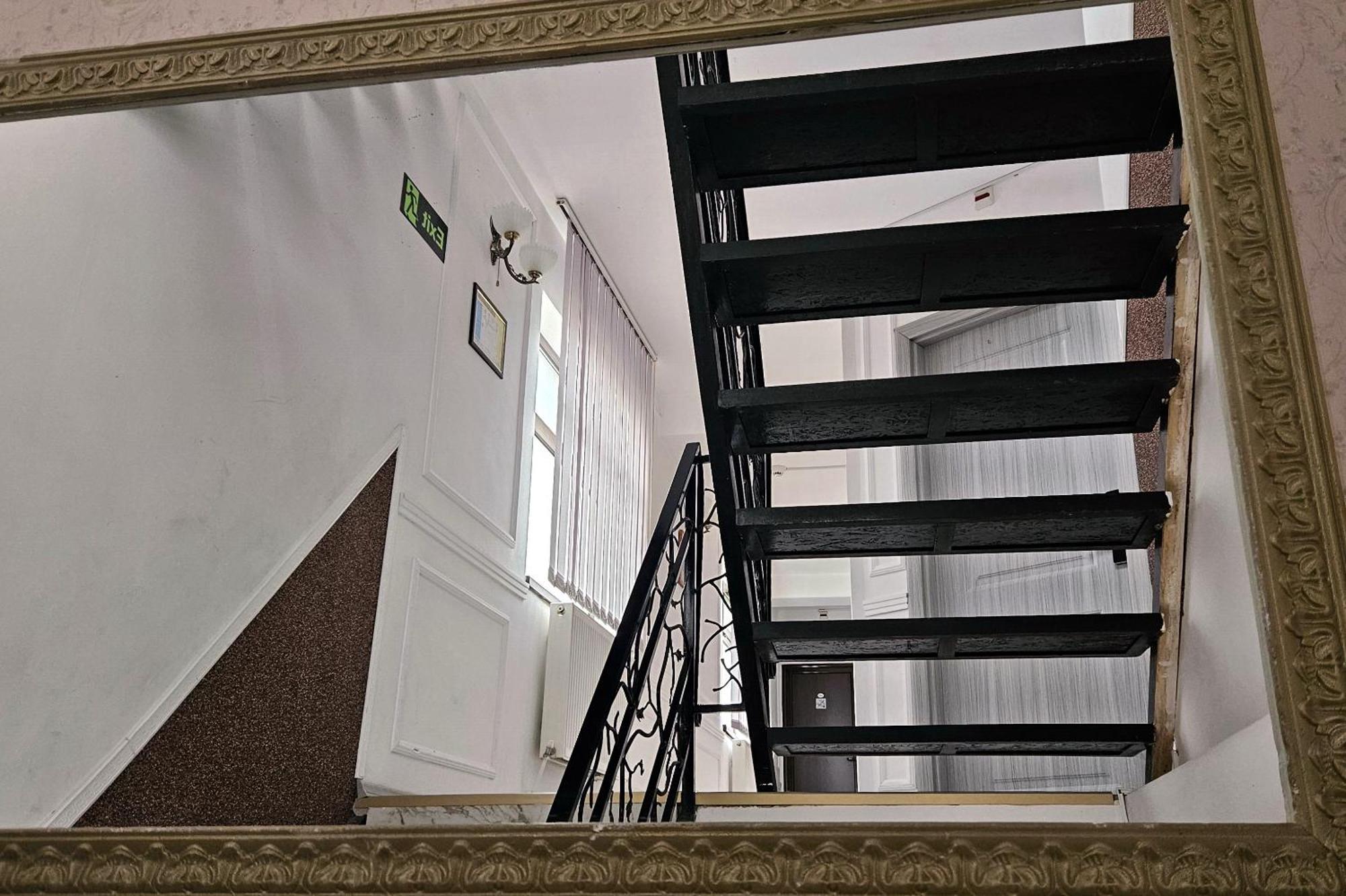 Flamingo Hostel Piteşti Esterno foto